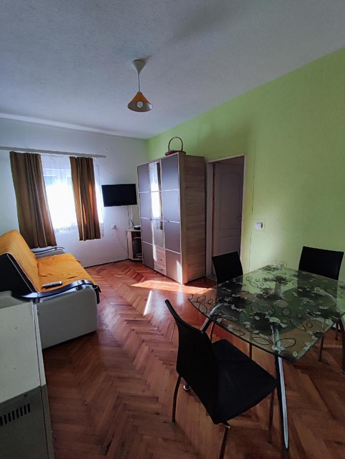 Apartamento Gazdinstvo Vuksanovic Despotovac Exterior foto